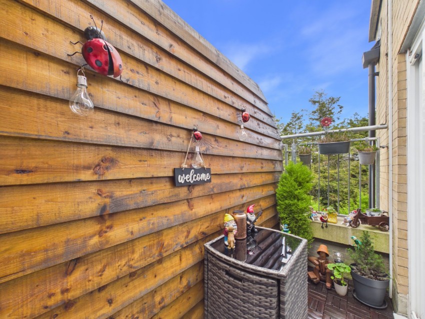 Images for Feltham EAID:2640919782 BID:FEL