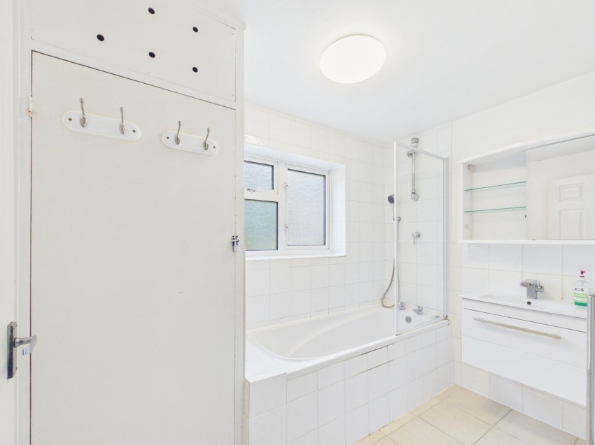 Images for Feltham, Middlesex EAID:2640919782 BID:FEL