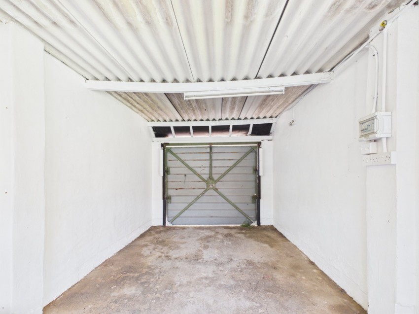 Images for Feltham EAID:2640919782 BID:FEL