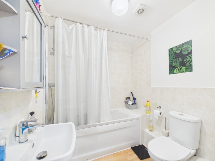 Images for Feltham EAID:2640919782 BID:FEL
