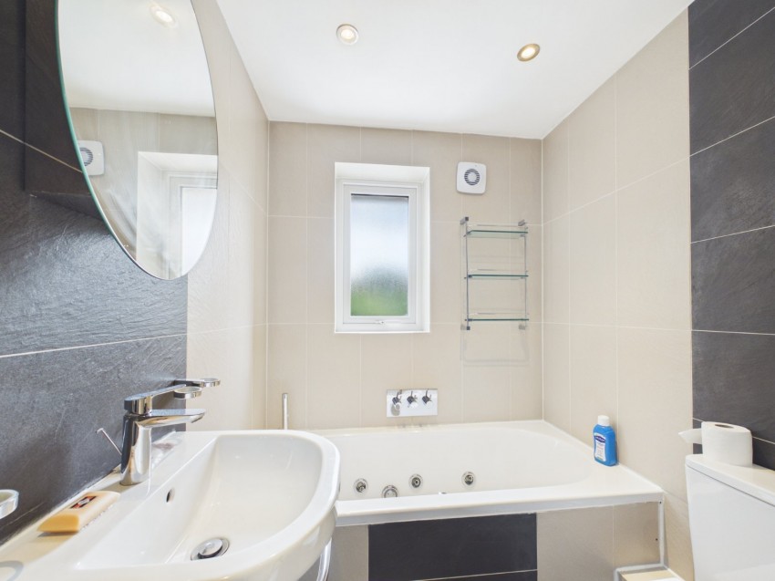 Images for Feltham, Middlesex EAID:2640919782 BID:FEL