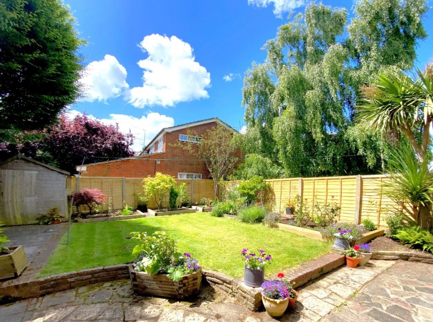 Images for Flackwell Heath, Buckinghamshire EAID:2640919782 BID:FHH