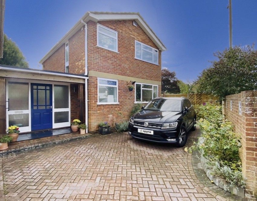 Images for Flackwell Heath, Buckinghamshire EAID:2640919782 BID:FHH