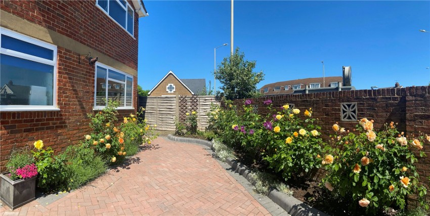 Images for Flackwell Heath, Buckinghamshire EAID:2640919782 BID:FHH