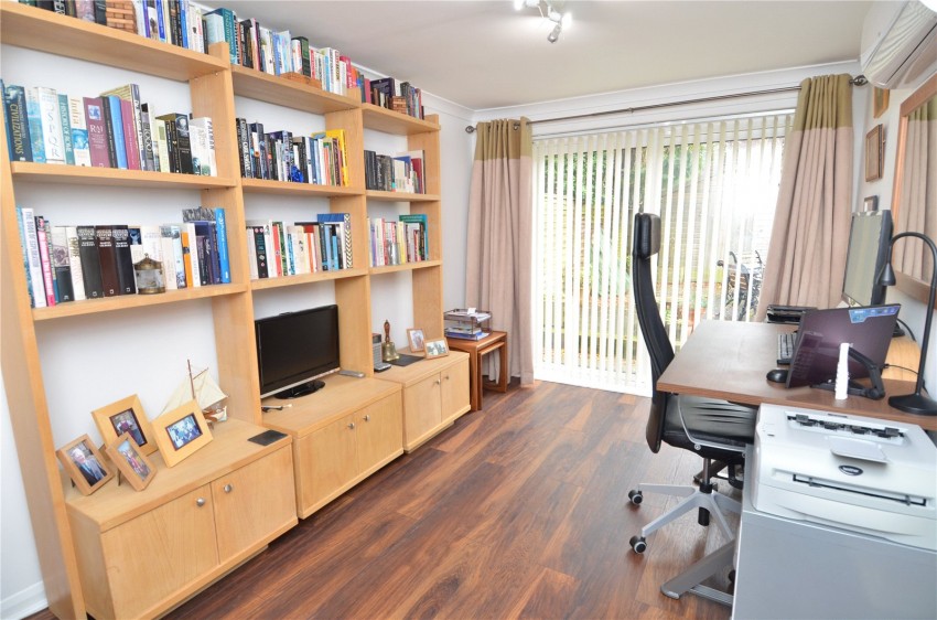 Images for Flackwell Heath, Buckinghamshire EAID:2640919782 BID:FHH
