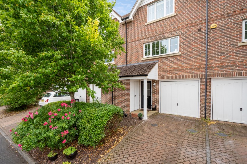 Images for High Wycombe, Buckinghamshire EAID:2640919782 BID:FHH