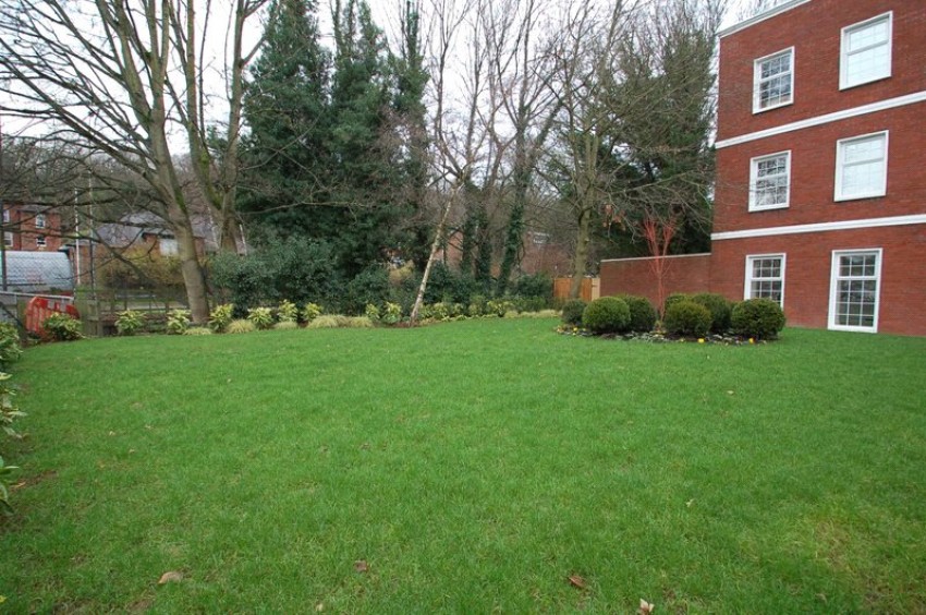 Images for Station Road, Loudwater, High Wycombe EAID:2640919782 BID:FHL