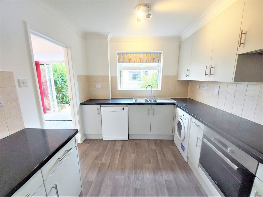 Images for Hazlemere, High Wycombe EAID:2640919782 BID:FHL