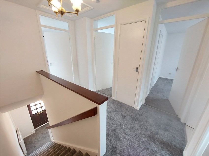 Images for Hazlemere, High Wycombe EAID:2640919782 BID:FHL