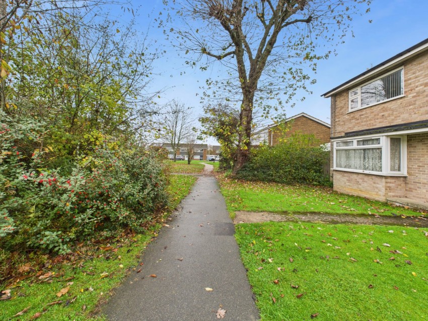 Images for Hazlemere, High Wycombe EAID:2640919782 BID:FHL