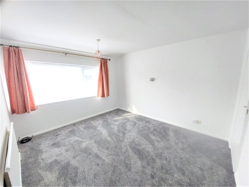 Images for Hazlemere, High Wycombe EAID:2640919782 BID:FHL