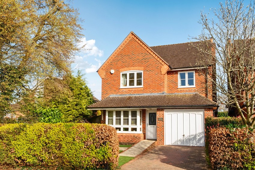 Images for Flackwell Heath, High Wycombe EAID:2640919782 BID:FHH