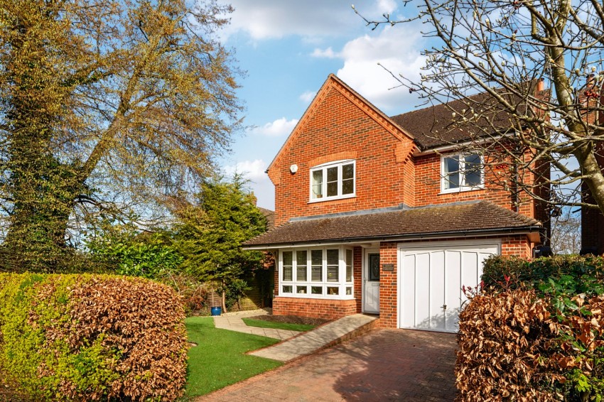 Images for Flackwell Heath, High Wycombe EAID:2640919782 BID:FHH