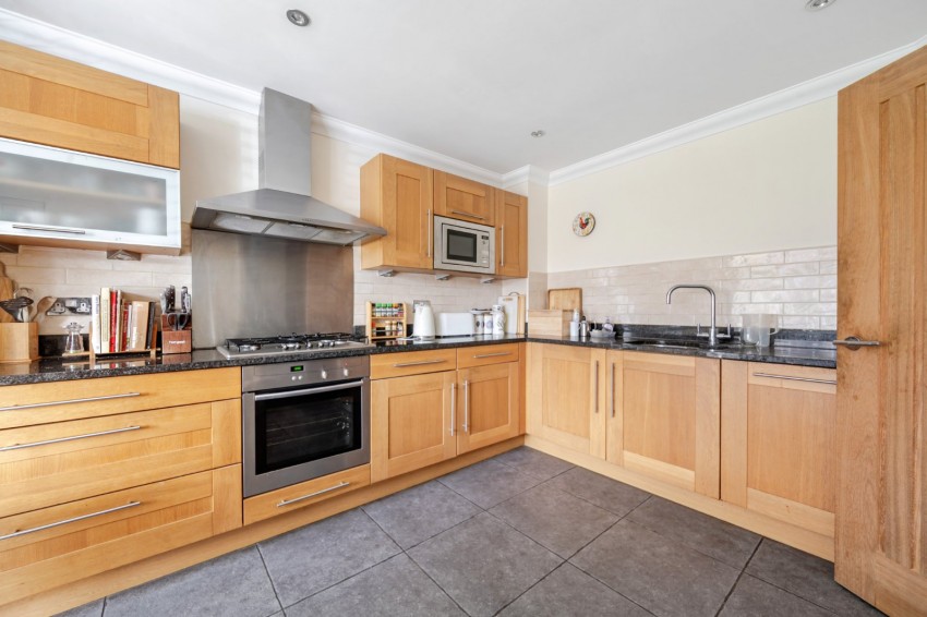 Images for Flackwell Heath, High Wycombe EAID:2640919782 BID:FHH