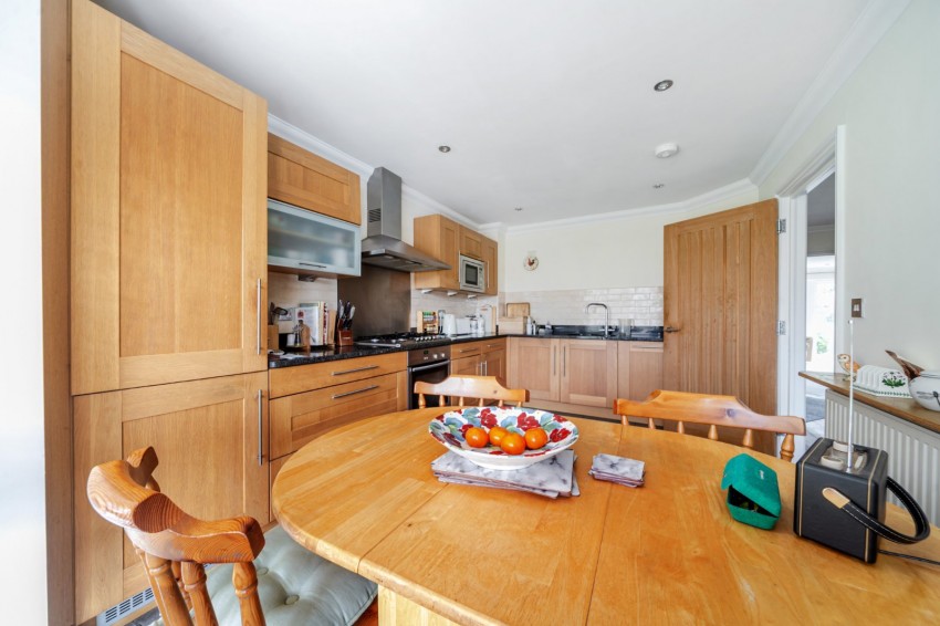 Images for Flackwell Heath, High Wycombe EAID:2640919782 BID:FHH