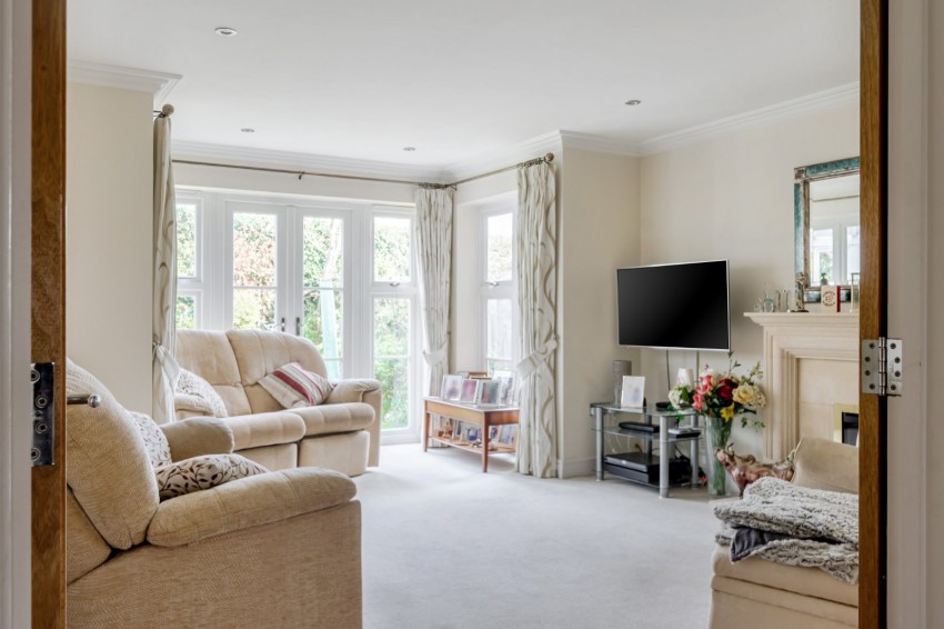 Images for Flackwell Heath, High Wycombe EAID:2640919782 BID:FHH