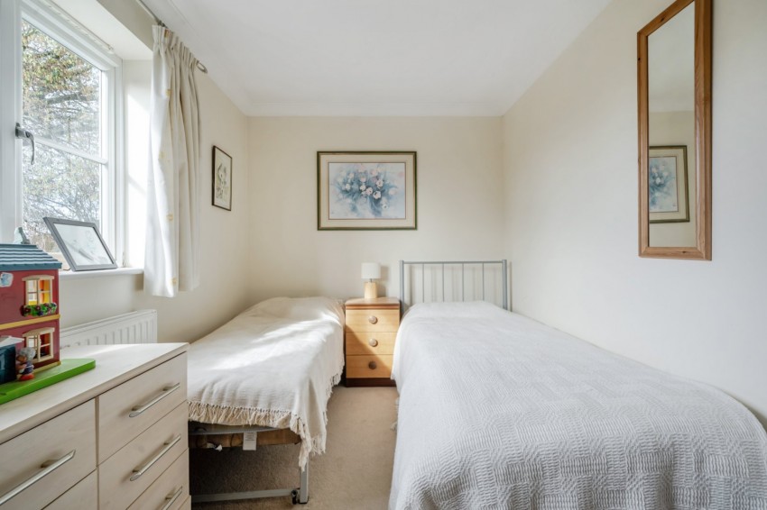 Images for Flackwell Heath, High Wycombe EAID:2640919782 BID:FHH