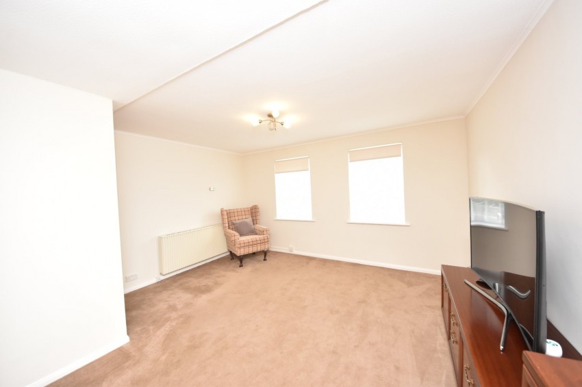 Images for Straight Bit, Flackwell Heath, High Wycombe EAID:2640919782 BID:FHL