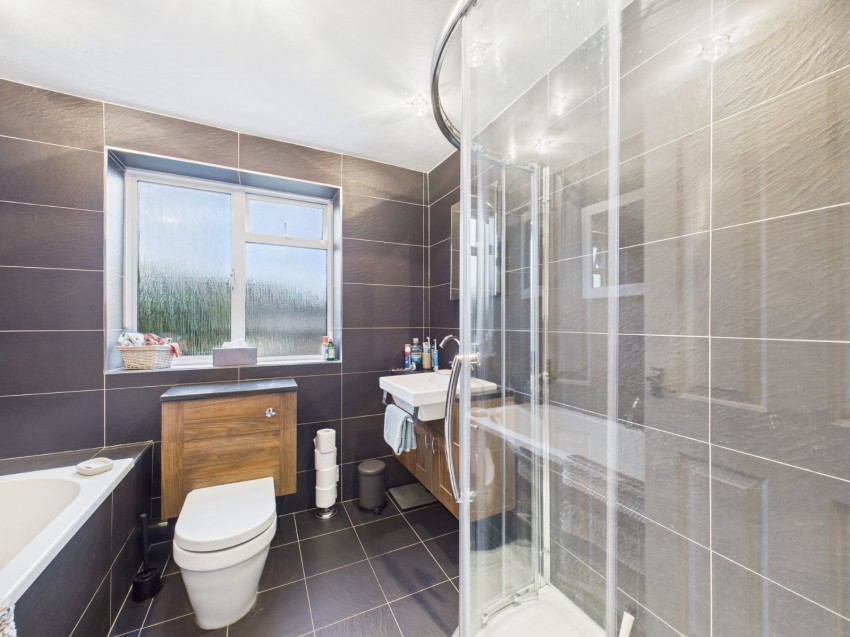 Images for Flackwell Heath, High Wycombe EAID:2640919782 BID:FHH