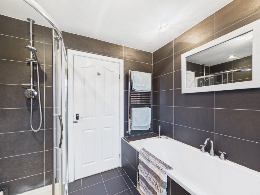 Images for Flackwell Heath, High Wycombe EAID:2640919782 BID:FHH