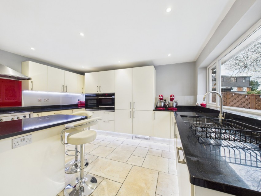 Images for Flackwell Heath, High Wycombe EAID:2640919782 BID:FHH