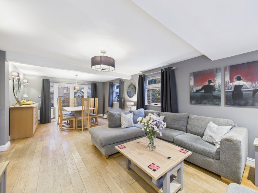 Images for Flackwell Heath, High Wycombe EAID:2640919782 BID:FHH