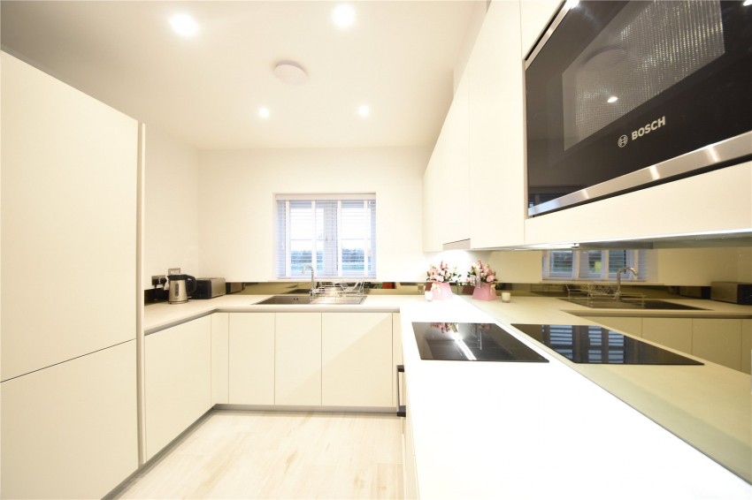 Images for High Wycombe EAID:2640919782 BID:FHL