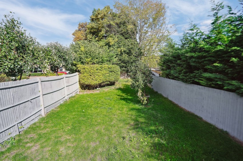 Images for Wooburn Green, High Wycombe EAID:2640919782 BID:FHH