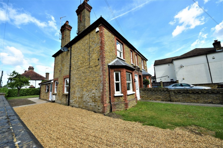 Images for Bourne End, Wooburn Green EAID:2640919782 BID:FHL