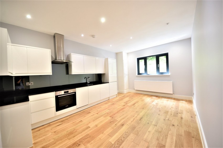 Images for Loudwater, High Wycombe EAID:2640919782 BID:FHL