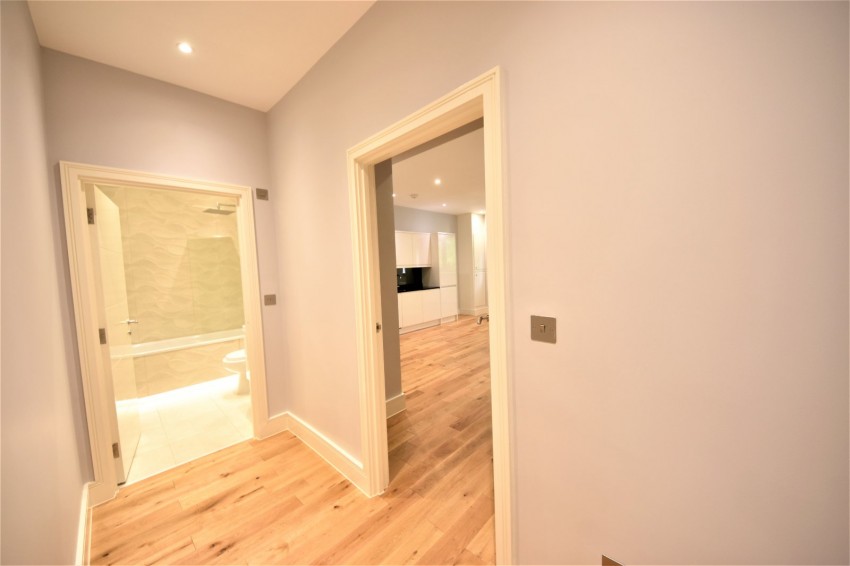 Images for Loudwater, High Wycombe EAID:2640919782 BID:FHL