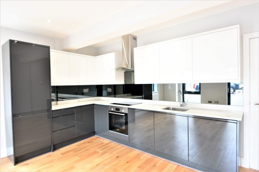 Images for Loudwater, High Wycombe EAID:2640919782 BID:FHL