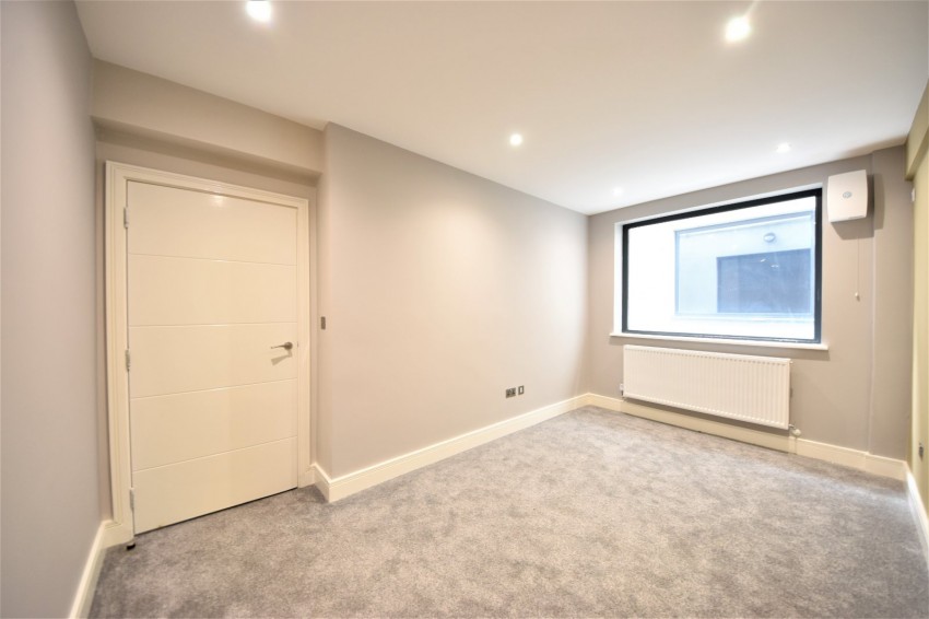 Images for Loudwater, High Wycombe EAID:2640919782 BID:FHL