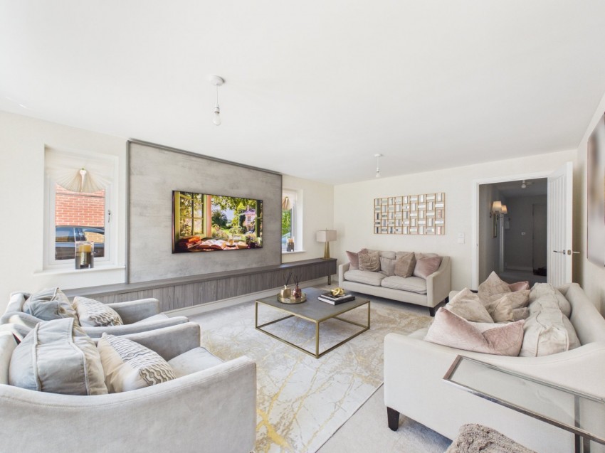 Images for High Wycombe EAID:2640919782 BID:FHH