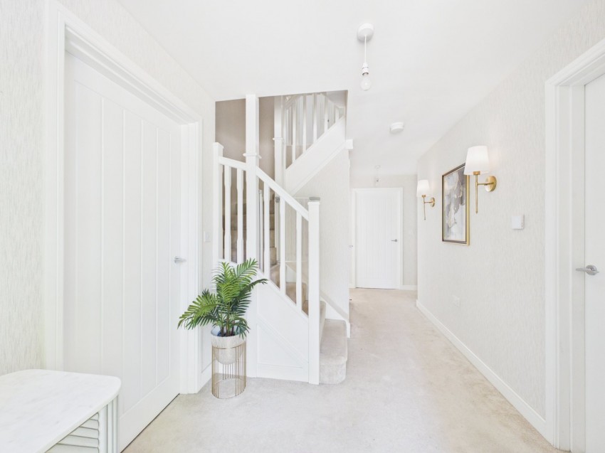 Images for High Wycombe EAID:2640919782 BID:FHH