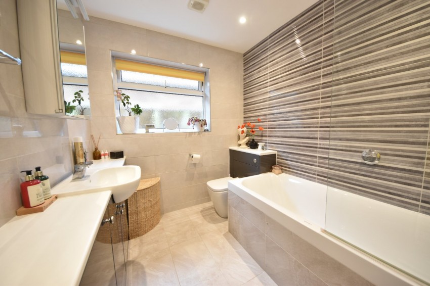 Images for Flackwell Heath, High Wycombe, Buckinghamshire EAID:2640919782 BID:FHL