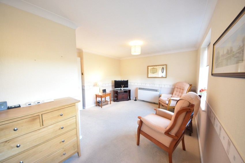 Images for High Wycombe EAID:2640919782 BID:FHH