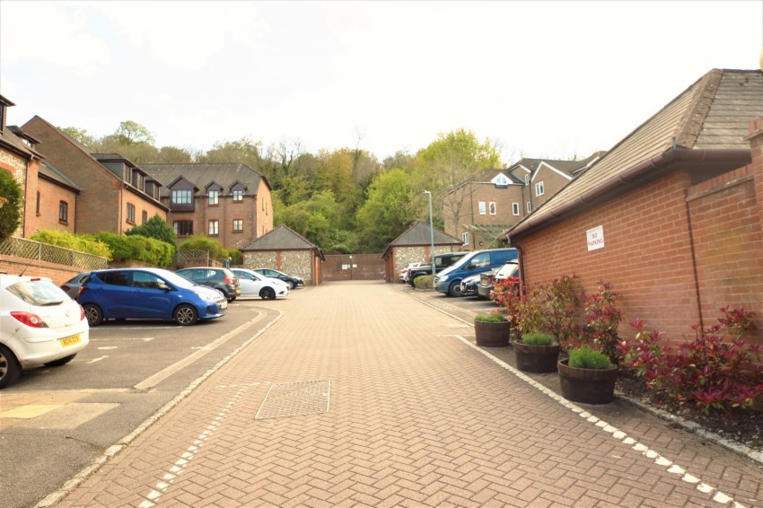 Images for High Wycombe EAID:2640919782 BID:FHH