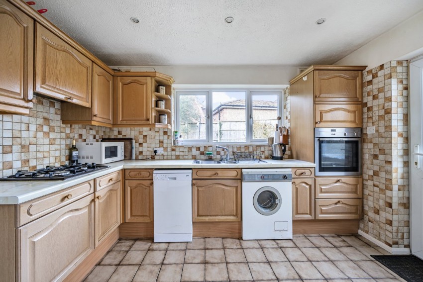 Images for Flackwell Heath, High Wycombe EAID:2640919782 BID:FHH