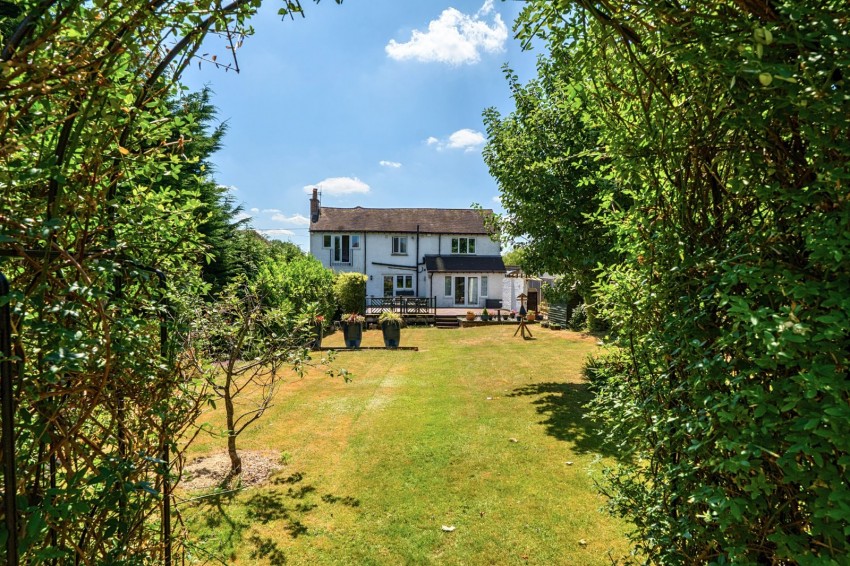 Images for Flackwell Heath, High Wycombe EAID:2640919782 BID:FHH