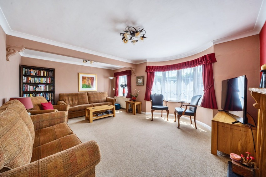 Images for Flackwell Heath, High Wycombe EAID:2640919782 BID:FHH