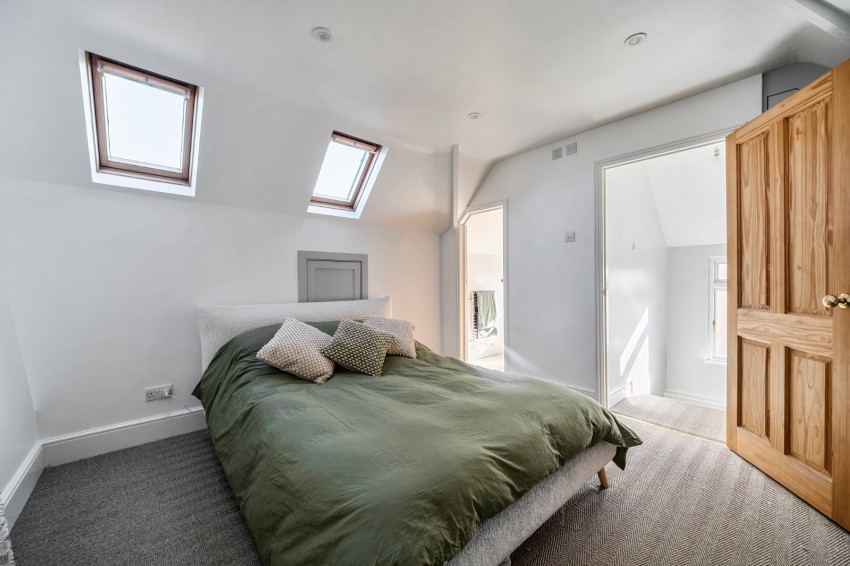 Images for Flackwell Heath, High Wycombe EAID:2640919782 BID:FHH