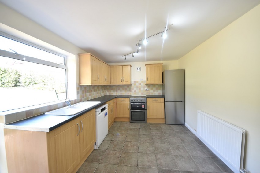Images for High Wycombe EAID:2640919782 BID:FHL