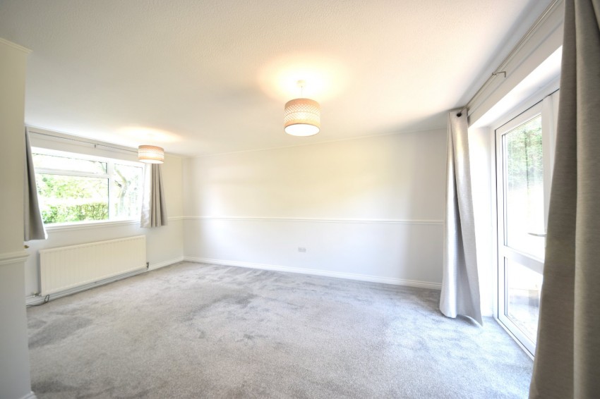 Images for High Wycombe EAID:2640919782 BID:FHL