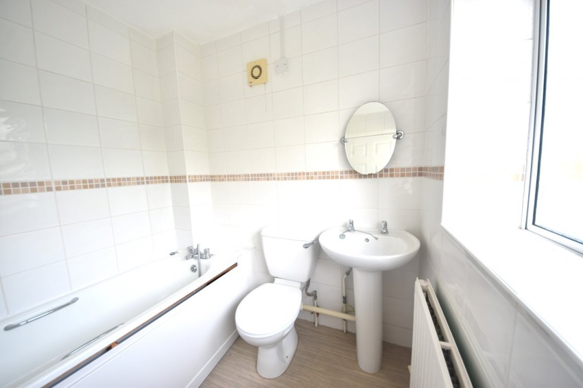 Images for High Wycombe EAID:2640919782 BID:FHL