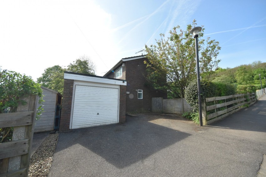 Images for High Wycombe EAID:2640919782 BID:FHL