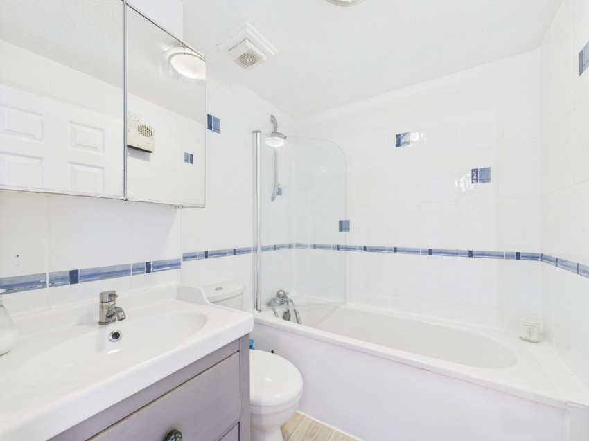 Images for High Wycombe, Buckinghamshire EAID:2640919782 BID:FHH