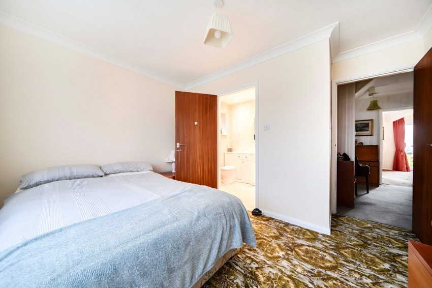 Images for Flackwell Heath, High Wycombe, Buckinghamshire EAID:2640919782 BID:FHH