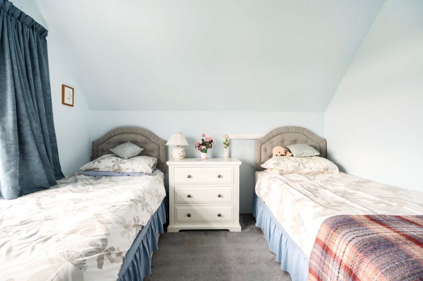 Images for Flackwell Heath, High Wycombe, Buckinghamshire EAID:2640919782 BID:FHH