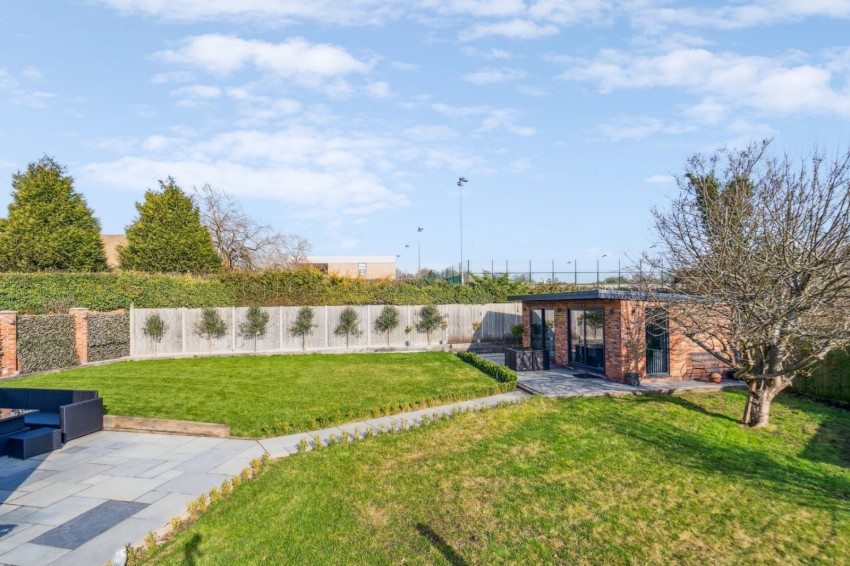 Images for Bourne End, Buckinghamshire EAID:2640919782 BID:FHH